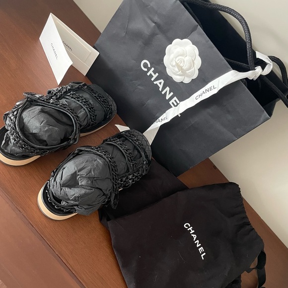 CHANEL SANDALS, BLACK SIZE 35.5 - Picture 1 of 4